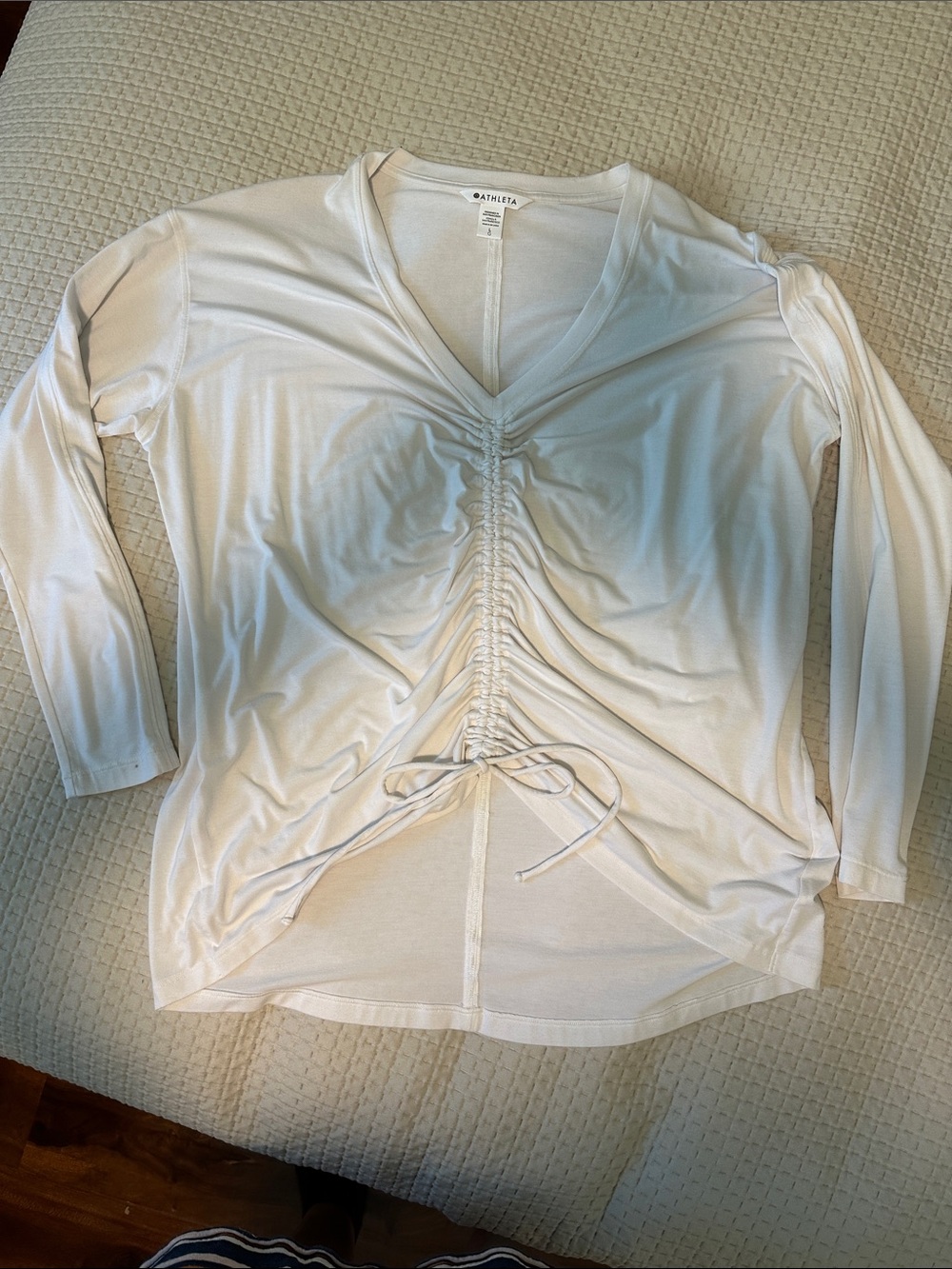 Athleta White Ruched Front V-Neck Long Sleeve T Shirt